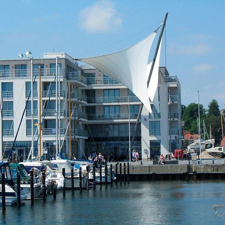 Apartment 12 - "Silbermoewe I" - Blickrichtung Yacht- Und Binnenhafenoffenes Meer Eckernförde Eksteriør billede